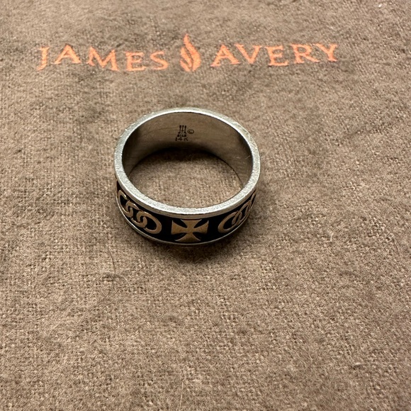 James Avery RETIRED Trinity Ring - Picture 2 of 2